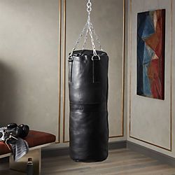 Executive Black Leather Punching Bag I WANT THIS SOOO MUCH Office Golf, Boxing Bag, Holiday Inspo, Game Room Family, Boxing Equipment, Gym Decor, Athletic Clubs, Punching Bag, Gym Design