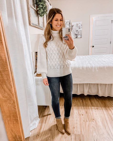 Sweater And Jeans Outfit Dressy, Cream Color Sweater Outfits Fall, Cream Colored Sweater Outfits, Ivory Sweater Outfit, Cream Sweater Outfits, Booties Shop, Cream Sweater Outfit, Sweater Booties, White Sweater Women