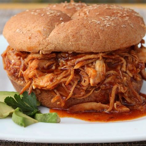 Chicken Bbq Sauce, Best Bbq Chicken, Chicken Barbecue, Barbecue Recipe, Barbecue Chicken Recipe, Chicken Bbq, Slow Cooker Bbq, Bbq Chicken Recipes, Best Slow Cooker