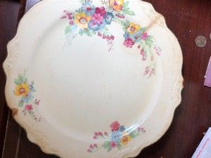 Homer Laughlin Pattern Identification? | ThriftyFun Homer Laughlin Dishes Vintage Patterns, Homer Laughlin Dishes, Homer Laughlin China, Syracuse China, Everyday Dishes, Ohio River, Homer Laughlin, River Valley, Antique China