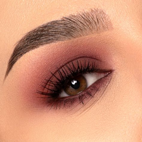 Brown Red Eye Makeup, Eye Makeup For Fuschia Dress, Eyeshadow For Wine Colored Dress, Eyeshadow Red Looks, Terracota Makeup Looks, Makeup Looks For Brown Eyes Colorful, Berry Eye Makeup, Soft Autumn Eye Makeup, Red Eye Shadow Makeup