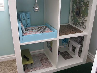 Bookshelf Barbie House...Pull it away from the wall to play..use an old shelving unit..upcycle.. Bookshelf Dollhouse Diy, Ikea Bookshelf, Barbie Houses, Diy Barbie House, Ikea Expedit, Entrepreneur Ideas, Ikea Bookshelves, House Pictures, Ikea Kallax