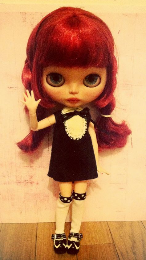 photo Customization Ideas, Blythe Doll, Bye Bye, Ready To Go, Blythe Dolls, Red Hair, Paper Flowers, Dolls, Flowers