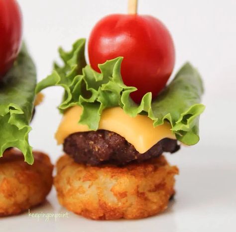 Mini Cheeseburger Bites – Weight Watchers Cheeseburger Bites, Ww Appetizers, Weight Watchers Appetizers, Super Bowl Appetizers, Christmas Catering, Keeping On Point, Mini Cheeseburger, Burger Bites, Ww Meals