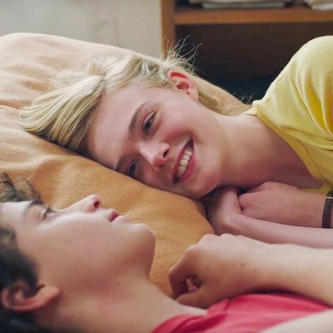 Elle Fanning and Annette Bening Navigate the '70s in the Trailer For 20th Century Women Emma Carstairs, Alia Shawkat, 20th Century Women, Annette Bening, All The Bright Places, X Movies, Greta Gerwig, Woman Movie, Celebrities Humor