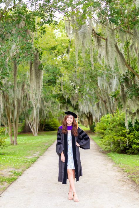 My Law School Grad Photos with Hope Taylor | Charleston, SC - nicholelaurenphotography.com Law School Graduation Pictures Supreme Court, Law School Graduation Dress, Law School Graduation Photos, Law School Photo Shoot, Phd Photoshoot, Degree Photoshoot, Law School Graduation Pictures, Pharmd Graduation, Future Attorney