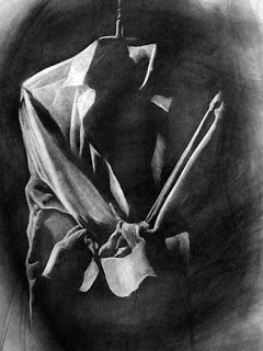 Adventures in drawing: Drawing with an eraser Drapery Drawing, Drawing With Charcoal, Ap Drawing, Observational Drawing, Ap Studio Art, Clothes Hanging, Drawing Examples, Charcoal Art, Drawing Drawing