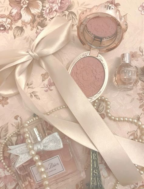 Vintage Aesthetic Coquette, Coquette Lifestyle Aesthetic, Coquette Flatlay, Rich Pink Aesthetic, Girly Stuff Aesthetic, Cocette Aesthetic, Coquettecore Aesthetic, Coquette Core Aesthetic, Coquette Images