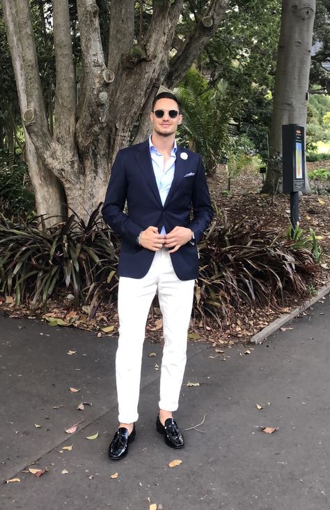 Navy Jacket Cream Pants Men, Blue Suit Black Shoes, Blue Jacket Outfits Men, Blue Shirt Black Pants, Mens Navy Suit, White Pants Men, Black Blazer Men, Smart Outfits, Baby Blue Shirt