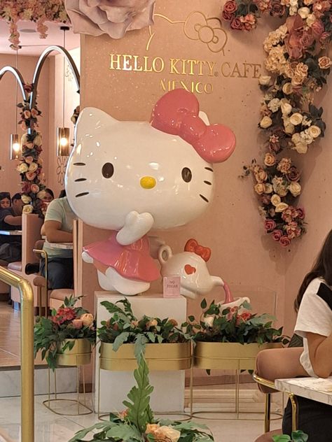 Exhibition Backdrop, Hello Kitty Imagenes, Kitty Cafe, Easter Pictures, México City, Dream House Rooms, Cute Photography, Backdrop Design, Foto Ideas Instagram