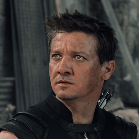 Clint Barton Pfp, Barton Marvel, Pfp Marvel, Clint Barton Icon, Hawkeye Avengers, Best Avenger, Brandon Routh, Marvel Hawkeye, Avengers Cast