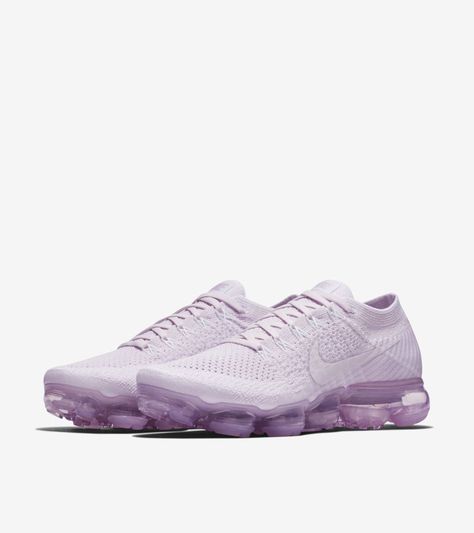 Nike Snkrs, Fashion Shoes Boots, Light Violet, Nike Air Vapormax Flyknit, Vapormax Flyknit, Air Vapormax, Purple Light, Nike Fashion, Nike Air Vapormax