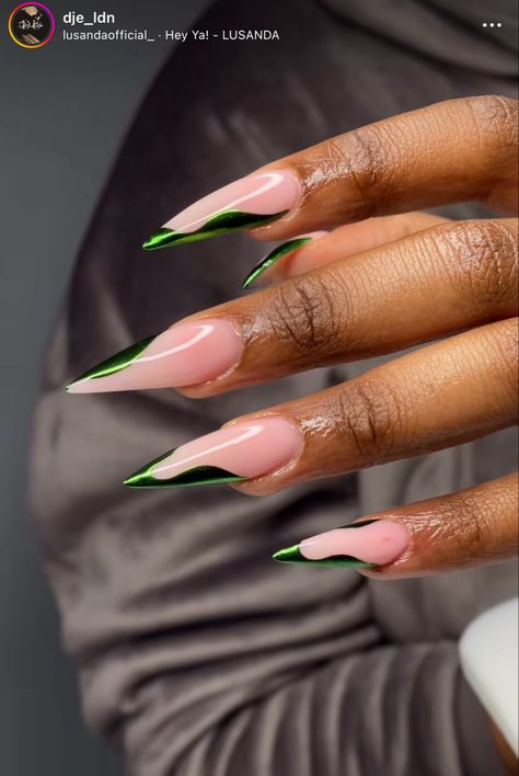 Acrylic Nail Designs Classy, Green Chrome, Work Nails, Classy Acrylic Nails, Short Square Acrylic Nails, Dope Nail Designs, Unique Acrylic Nails, Glam Nails, Nail Idea