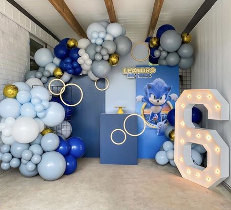 Sonic Balloon Decor, Sonic Pasta, Sonic Birthday Cake, Sonic Birthday Parties, Ninjago Birthday, Mickey Mouse 1st Birthday, Hedgehog Birthday, Sonic Party, Sonic Birthday