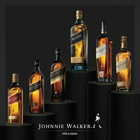 Johnnie Walker Whisky, Alcoholic Drinks Pictures, Johnny Walker, Booze Drink, Pretty Alcoholic Drinks, Whisky Drinks, Whiskey Brands, Whisky Bar, Whiskey Tasting