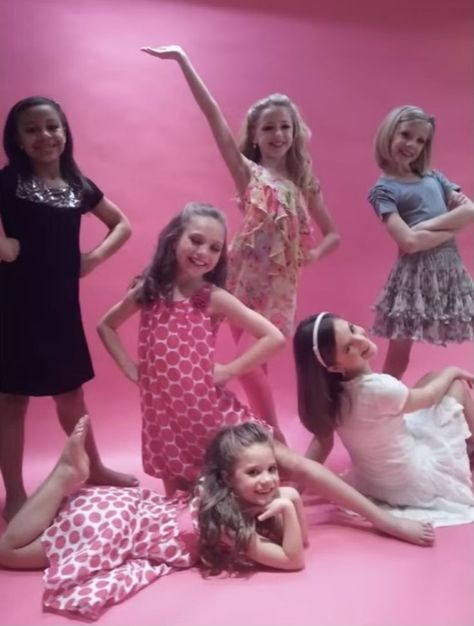 Dance Moms Pics, Dance Moms Rare, Dance Mom Rares, Dance Moms Photos, Dance Moms Group Dances, Dance Moms Clips, Dance Moms Rares, Brooke And Paige, Ballerina Workout