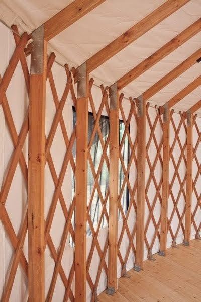 Yurt House, Yurt Design, Lanai Design, Building A Yurt, Yurt Ideas, Yurt Interior, Bamboo Roof, Yurt Camping, Yurt Home