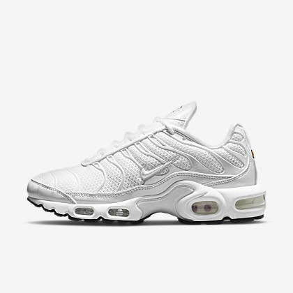 Nike Zoom Air Fire Women's Shoes. Nike.com Tn Blancas, Air Max Plus Tn, Air Fire, Nike Air Max For Women, Mens Nike Shoes, Nike Air Max Plus, Air Max Plus, New Nike Air, Nike Shoes Women