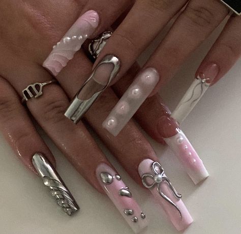 Silver And Pink Acrylic Nails, Extra Long Nail Ideas, Hypebeast Nails, Silver Pink Nails, Crazy Nails Ideas, Nails Pink And Silver, Aesthetic Y2k Nails, Pink Silver Nails, Silver And Pink Nails