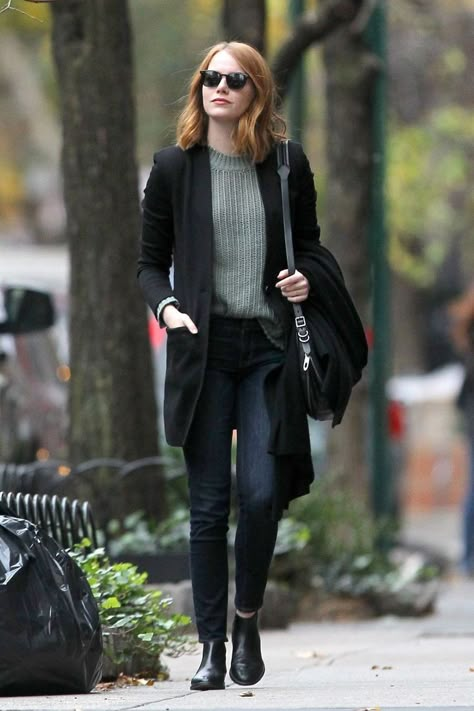 Emma Stone Casual, Emma Stone Street Style, Emma Stone Outfit, Emily Stone, Fashion Inspo Casual, Emma Stone Style, 2015 Fashion Trends, Stone Street, Women Fashion Edgy