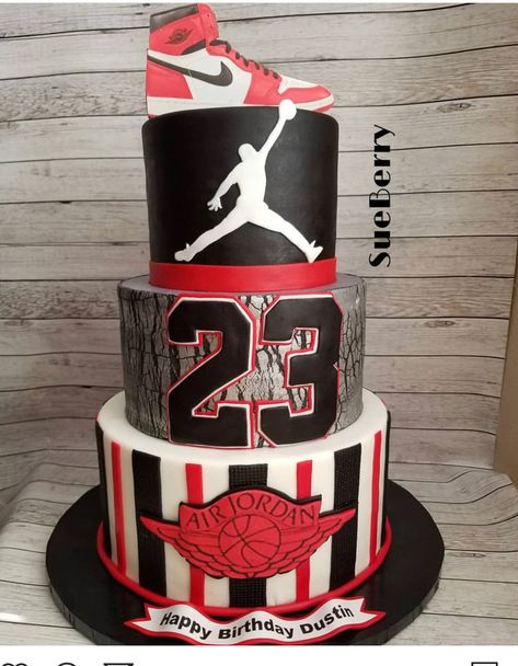 23rd Birthday Decorations, Nike Cake, Jordan Cake, Basketball Birthday Cake, Teen Cakes, Basketball Cake, Birthday Cakes For Teens, Custom Birthday Cakes, Birthday Party For Teens