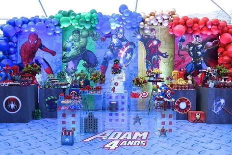 Marvel Birthday Party Decorations, Avengers Theme Birthday, Avengers Party Decorations, Superhero Birthday Party Decorations, Avengers Birthday Party Decorations, Avengers Birthday Party, Hulk Birthday Parties, Superman Birthday Party, Superhero Party Decorations