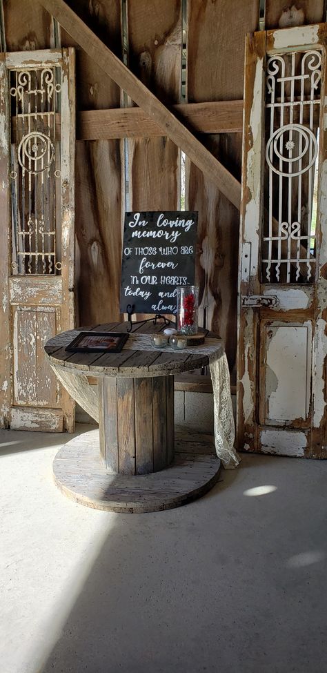 Spool Table Wedding Ideas, Wedding Spools Decoration, Wire Spool Tables Wedding, Wooden Spool Wedding Ideas, Wire Spool Wedding Ideas, Wooden Spool Tables Wedding, Spool Table Ideas Wedding, Memory Table Ideas, Wire Spool Tables