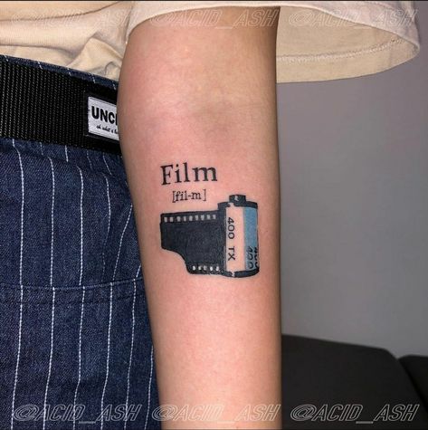 Film Roll Tattoo, Analog Tattoo, Misfits Tattoo, Film Tattoo, Really Bad Tattoos, Tech Tattoo, Characters From Movies, Camera Tattoos, Sunflower Tattoo Sleeve