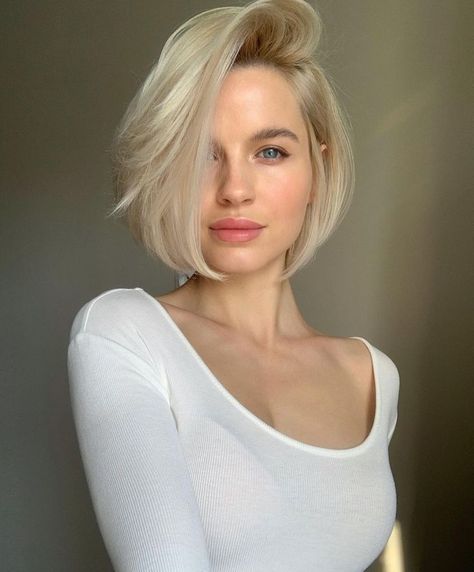 Latest Bob Hairstyles, Bob Hair Color, Lob Haircut, Bob Hairstyles For Fine Hair, Bob Haircuts For Women, Short Bob Haircuts, Blonde Bobs, Haircuts For Fine Hair, Bob Haircut