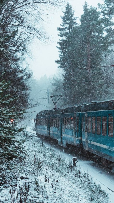 Train Wallpaper, Snow Forest, Iphone Wallpaper Images, Forest Wallpaper, Winter Wallpaper, Winter Scenery, Snow Scenes, Winter Forest, Wallpaper Free Download