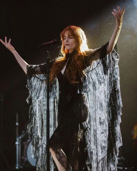 Florence Welch - Brazil on Instagram: "🔥 Dance Fever Tour 🔥 . Lindas fotos da @florenceandthemachine durante o @oyafestivalen, em Oslo! . 📸 @marizacaps . . ---->TAGS<---- #florenceandthemachine #florencewelch #dancefevertour #dancefever #øyafestivalen" 70s Rockstar, Florence Aesthetic, Florence Welsh, Florence Welch Style, The Craft Movie, Dance Fever, Goth Hippie, Florence And The Machine, Rockstar Style