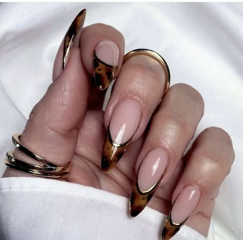 Fall French Almond Nails: 17 Ideas French Almond Nails, Fall Almond Nails, Nail Designs French, Black Frosting, French Almond, Cheetah Print Nails, White Tips, Gel Paint, Elegant Nail Designs