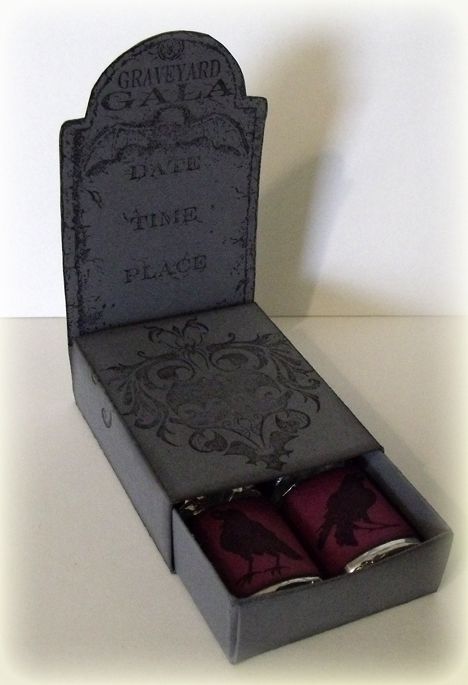 Tutorial | Tombstone Treat Box Halloween Invitaciones, Dulces Halloween, Matchbox Crafts, Halloween Treat Boxes, Adult Party Themes, Halloween Paper Crafts, Carte Halloween, Adult Halloween Party, Garden Cafe