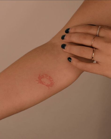 One Line Crab Tattoo, Dainty Crab Tattoo, Crab Fine Line Tattoo, Red Crab Tattoo, Little Crab Tattoo, Simple Crab Tattoo, July Birthday Tattoo, Tiny Crab Tattoo, Cute Crab Tattoo