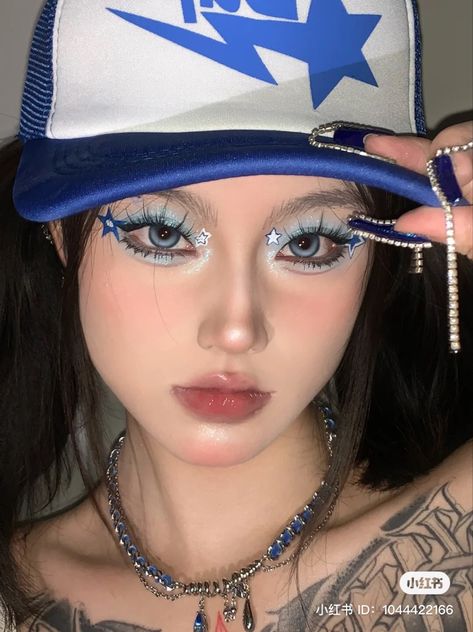 Blue Star Makeup, Doujin Makeup, Weibo Makeup, Xiaohongshu Makeup, Douyin Style, Y2k Makeup Looks, Tyler The Creator Outfits, Makeup Layout, Makeup Douyin