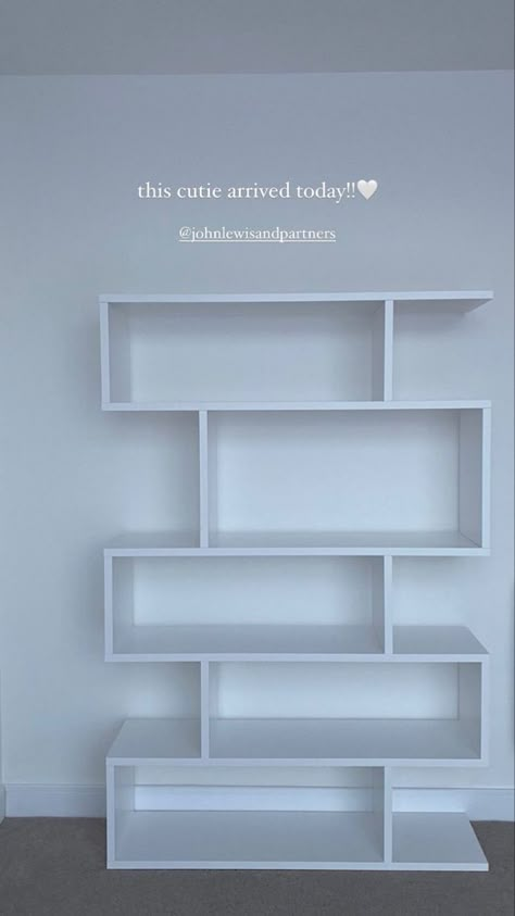 Low Book Shelf, Bookshelf White, White Bookcases, Laundry Bedroom, Bookcase Display, White Room Decor, Luxury Room Bedroom, Shelves Design, Shelving Storage