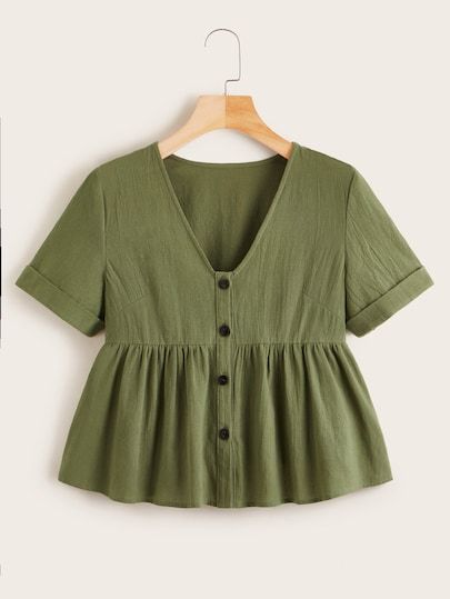 Blouse Peplum, Cotton Tops Designs, Ruffle Hem Blouse, Smock Blouse, Fashion Top Outfits, Trendy Dress Outfits, Fashion Tops Blouse, Trendy Fashion Tops, Casual Day Outfits