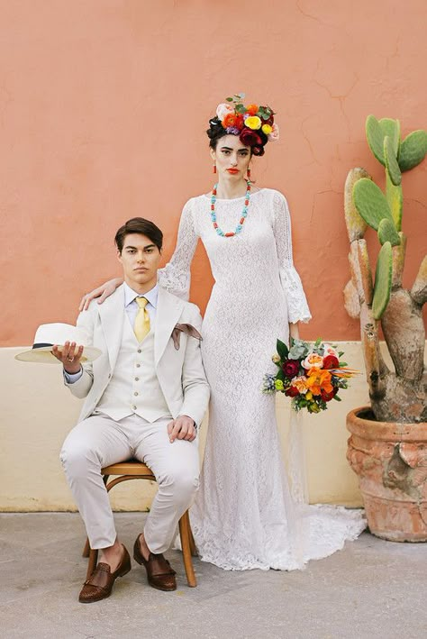 Frida Kahlo inspired wedding | Mexican wedding ideas in Italy | 100 Layer Cake