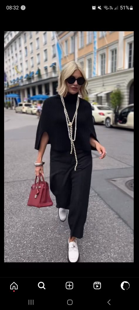 Waistcoat Street Style, Oversized Waistcoat, Beautiful Outfits, Autumn Fashion, Street Style, The Originals