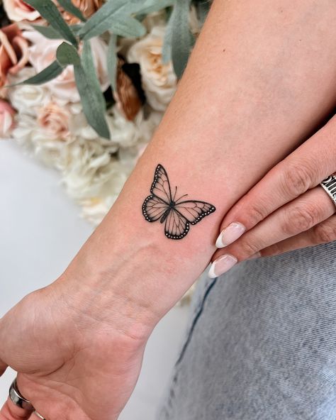 Butterfly tattoo inspo 🦋 #finelinetattoo #tattooartist #butterflytattoo #arizona #scottsdale #oldtownscottsdale #tattooartist #femaletattooartist #tinytattoo #smalltattoo Butterfly Thumb Tattoo, Butterfly On Wrist Tattoo, Butterfly On Wrist, Butterfly Wrist Tattoos For Women, Thumb Tattoo, Thumb Tattoos, Butterfly Wrist Tattoo, Cactus Tattoo, Old Town Scottsdale