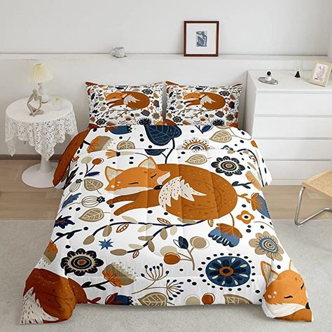 Fox Bedroom, Fox Characters, Autumn Bedding, Fox Sleeping, Fall Bedding, Bedding Decor, Floral Leaves, Quilted Duvet, Down Comforter