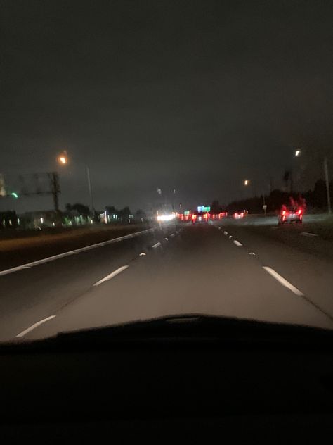 Freeway Aesthetic Night, Freeway At Night, Drive Aesthetic, Driving Fast, Night Drive, Southwest Desert, Night Vibes, Night Driving, Night Time