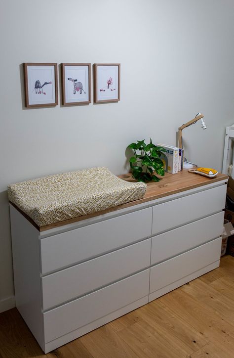 Malm Baby Changing, Ikea Malm Changing Table, Ikea Malm Nursery, Malm Nursery, Closet Baby Room, Organization Kids Room, Nursery Cabinet, Small Nursery Ideas, Timber Benchtop