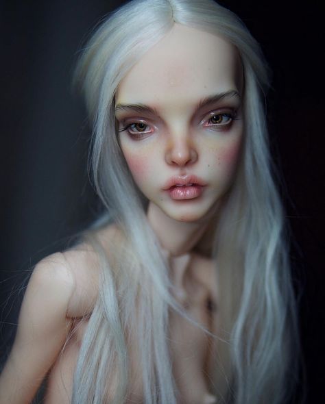 SoraBJDFashion’s Instagram post: “Fiiiinally.......finally one of my Pasha minis has a face up \o/  I just adooooooore Pasha girls :3  #bjd #balljointeddoll #pashapasha…” Doll Wigs, Ooak Dolls, Ball Jointed Dolls, Bjd Dolls, A Face, Art Inspiration, Sculpture, Dolls, Instagram Post