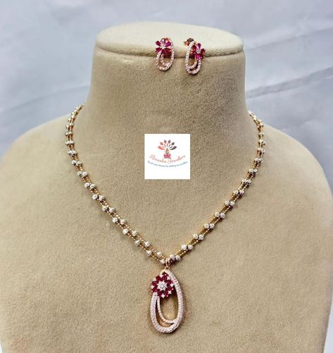 Elegant Pendant Jewelry Sets For Festivities, Formal 22k Gold Pendant Necklace, Party Pendant Jewelry With Diamond Cut, Elegant Festive Pendant Jewelry Sets, Chain Pendant Designs Gold, Festive Gold Pendant Jewelry Sets, Diamond Necklace Designs, Gold Jewelry Stores, Gold Jewelry Simple