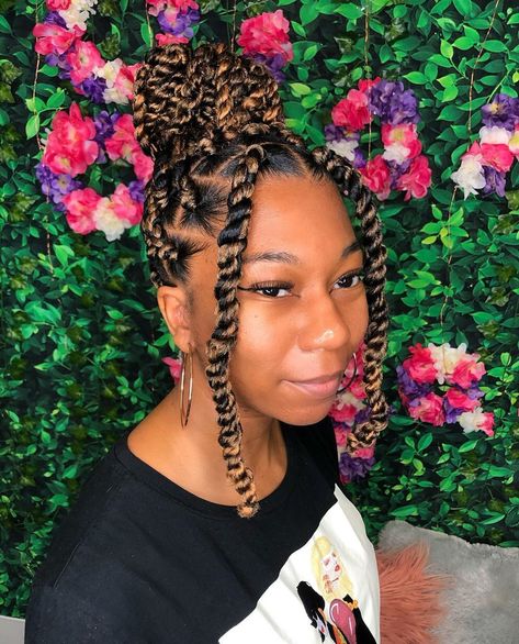 Jumbo Spring Twists, Large Knotless, Cabello Afro Natural, Short Box Braids Hairstyles, African Tops, Faux Locs Hairstyles, Braided Cornrow Hairstyles, Twist Styles, Cute Box Braids Hairstyles