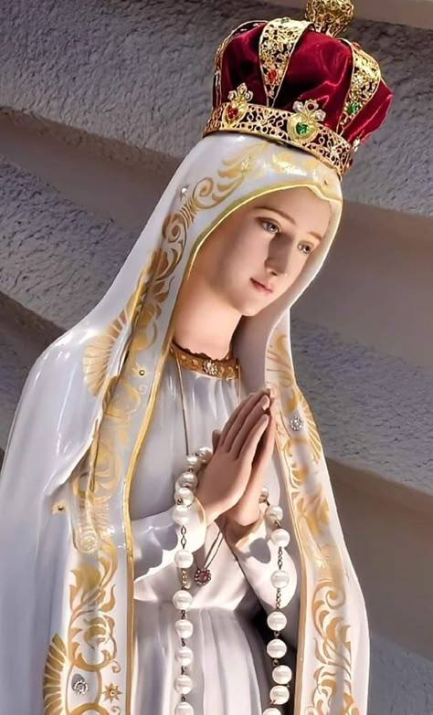 Mary Jesus Mother, Good Night Friends Images, Kids Church Decor, Mother Mary Pictures, Jesus Mother, Mother Mary Images, Mothers Heart, Mary Statue, Images Of Mary