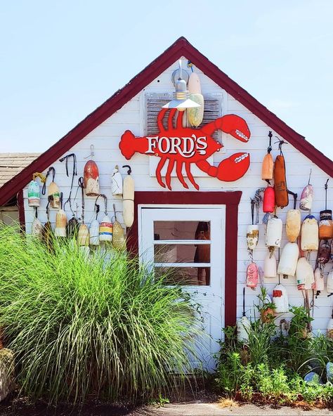 Lobster Fishing, Coast Guard Stations, Lobster Shack, Cape Elizabeth, Long Island Sound, Fish House, Us Coast Guard, Coastal Living, Long Island