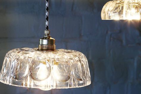 Vintage Lighting Diy, Upcycled Lighting, Diy Luminaire, Glass Lights, Diy Pendant Light, Glass Light Shades, Diy Lampe, Eco Friendly Furniture, Diy Decorating