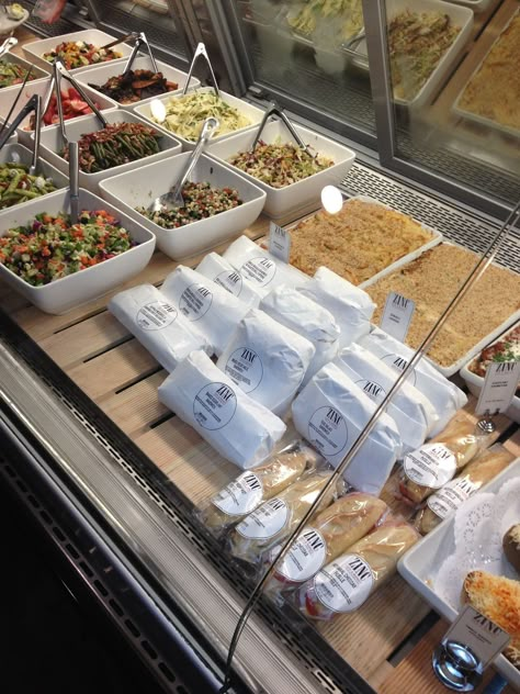 Deli Ideas Display, Deli Display Case Ideas, Deli Case Display Ideas, Deli Ideas Business, Deli Display Ideas, Deli Design Ideas, Deli Packaging, Deli Design, Deli Display